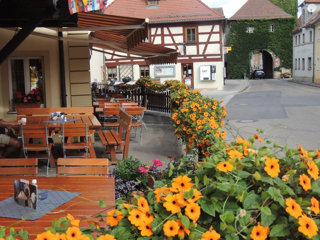 Hotel-Gasthof Neue Post Leutershausen  Bagian luar foto